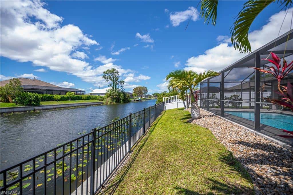910 12th Ter, Cape Coral, photo 42