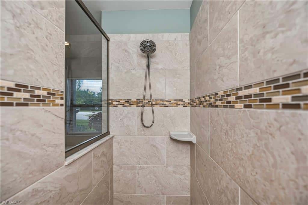 910 12th Ter, Cape Coral, photo 32