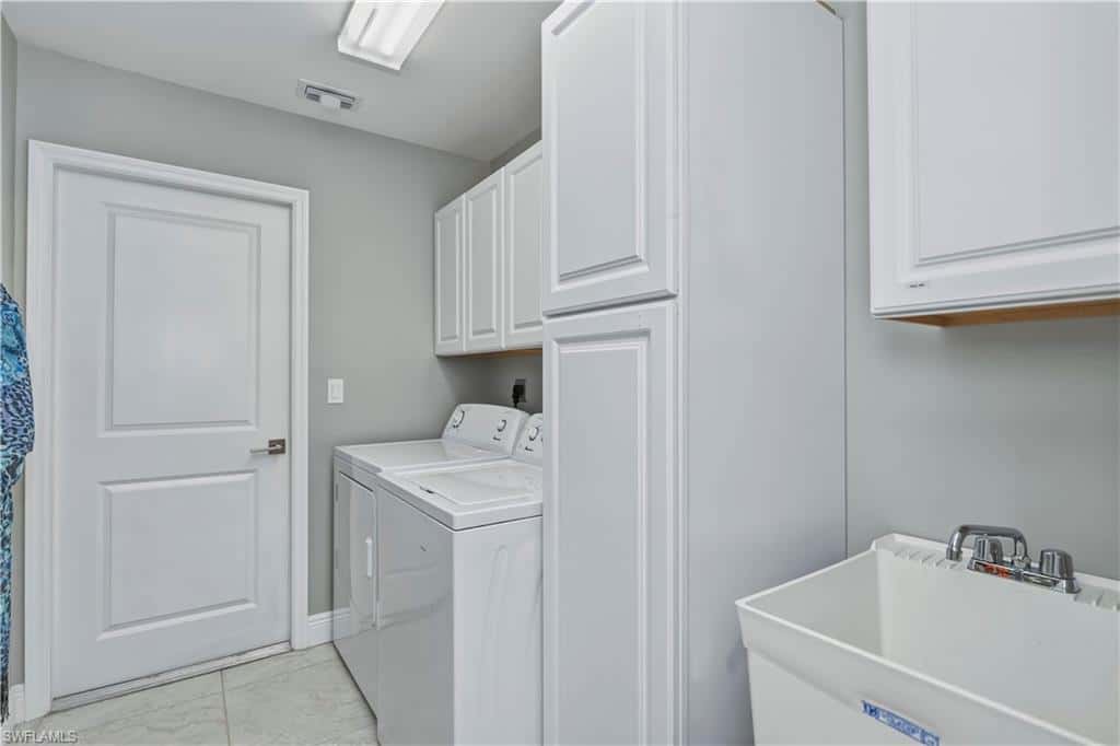 910 12th Ter, Cape Coral, photo 24