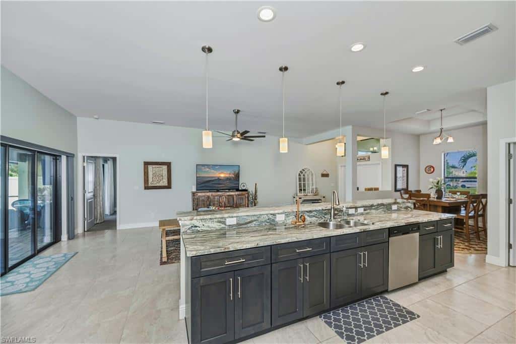 910 12th Ter, Cape Coral, photo 14