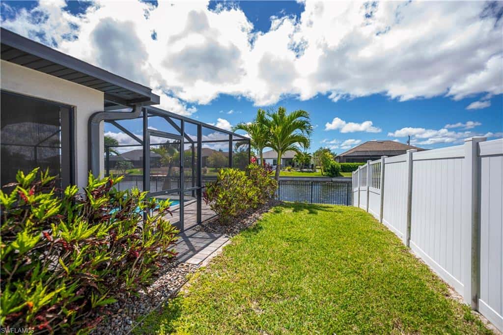 910 12th Ter, Cape Coral, photo 41