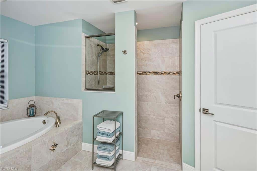 910 12th Ter, Cape Coral, photo 31