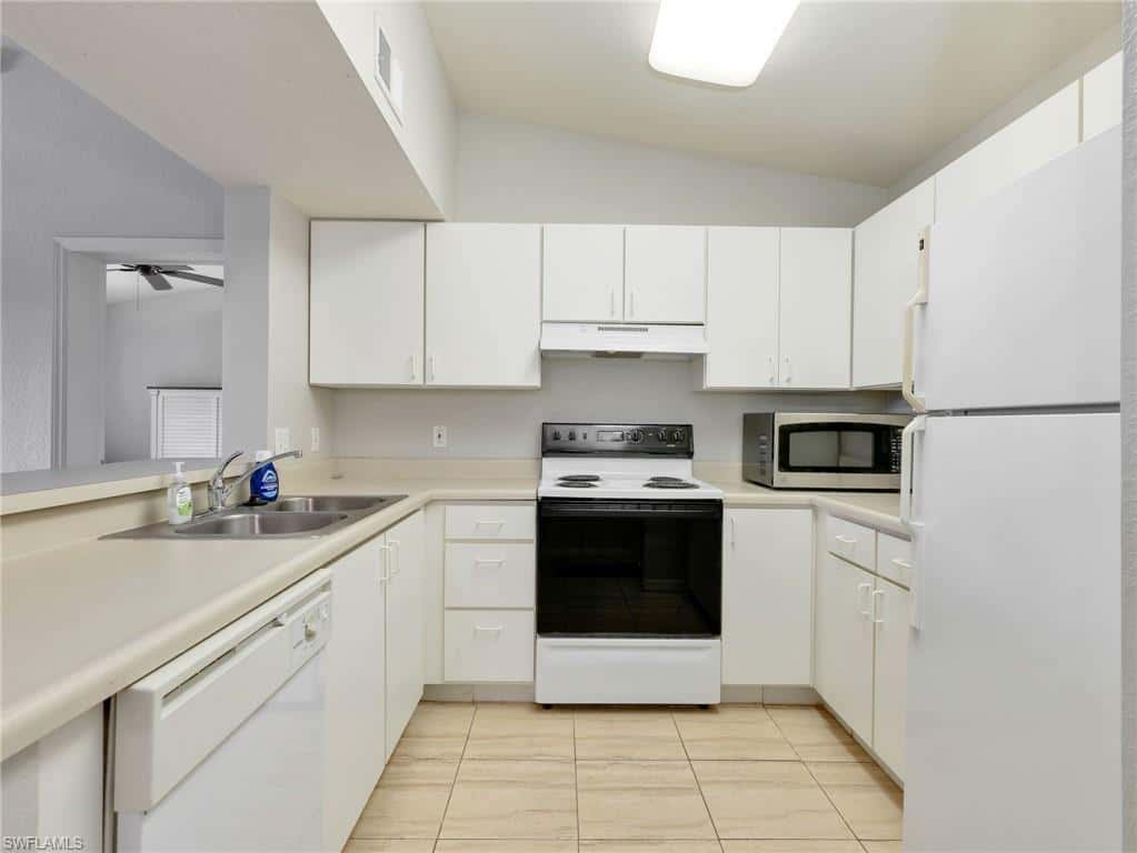 8284 Key Royal Cir #1331, Naples, photo 6