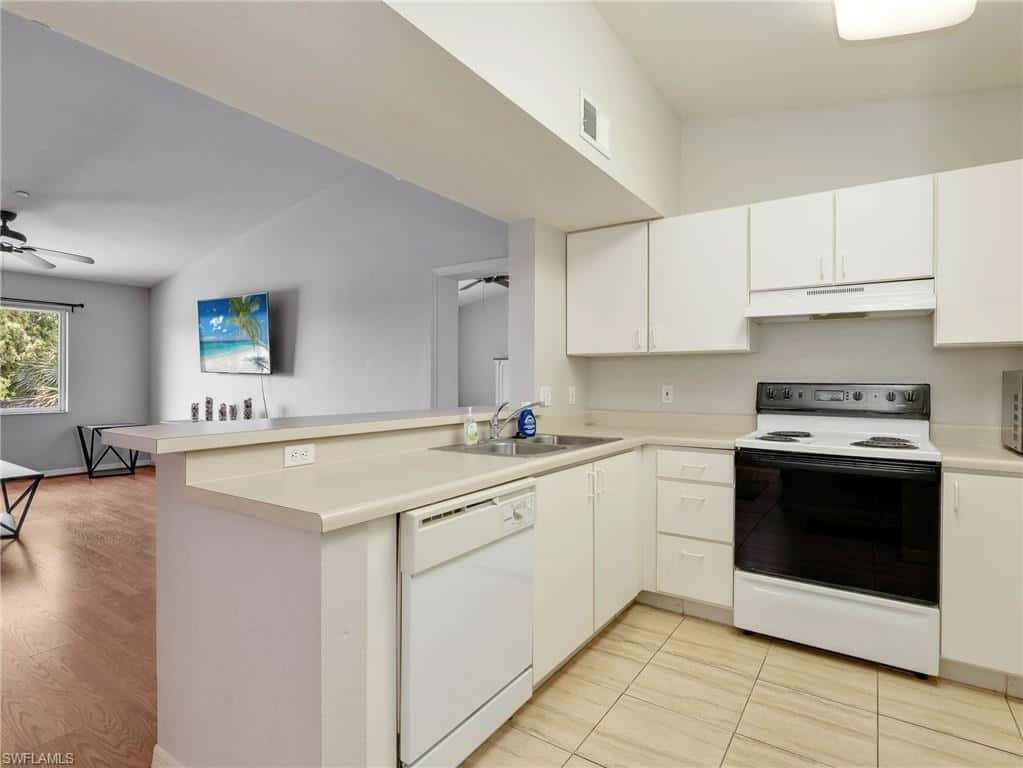 8284 Key Royal Cir #1331, Naples, photo 7