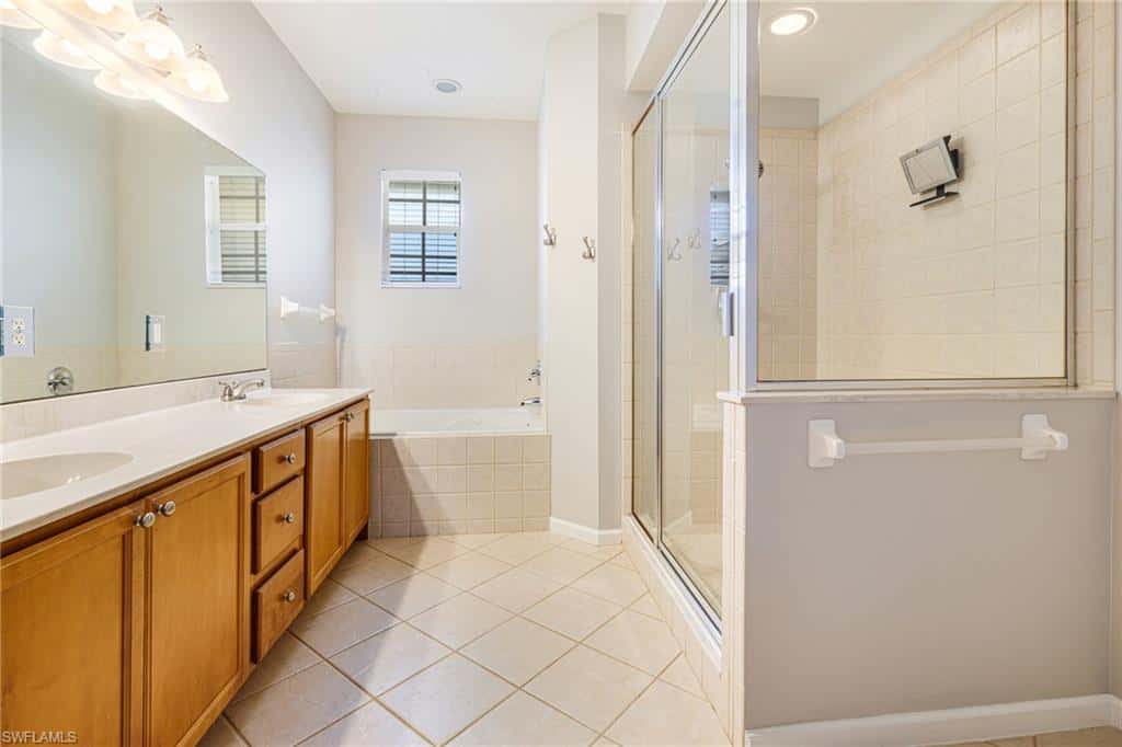 19081 Ridgepoint Dr #201, Estero, photo 13