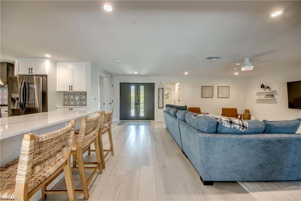 1022 Lindgren Blvd, Sanibel, photo 7