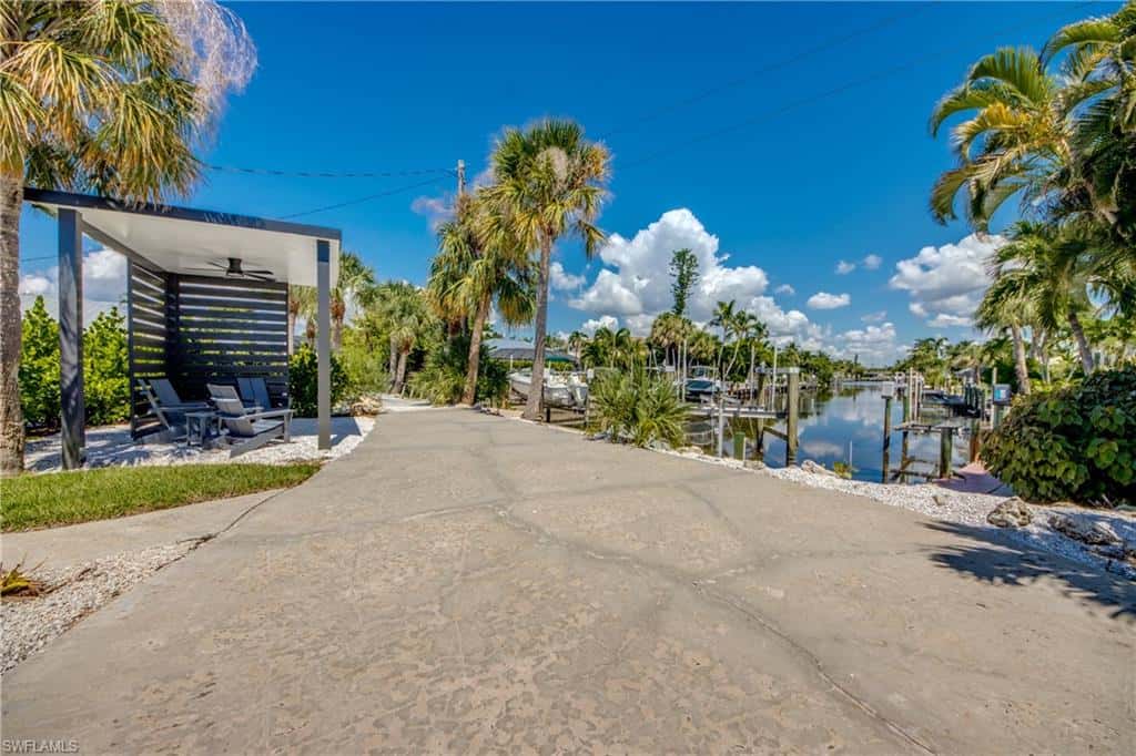 1022 Lindgren Blvd, Sanibel, photo 32