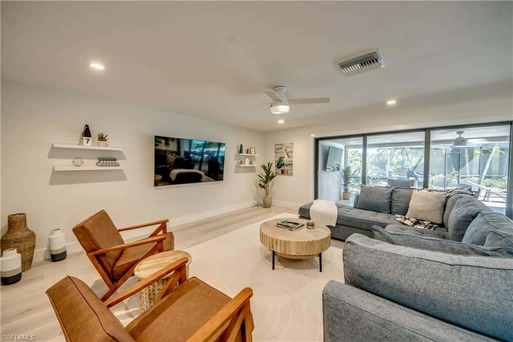 1022 Lindgren Blvd, Sanibel, photo 5