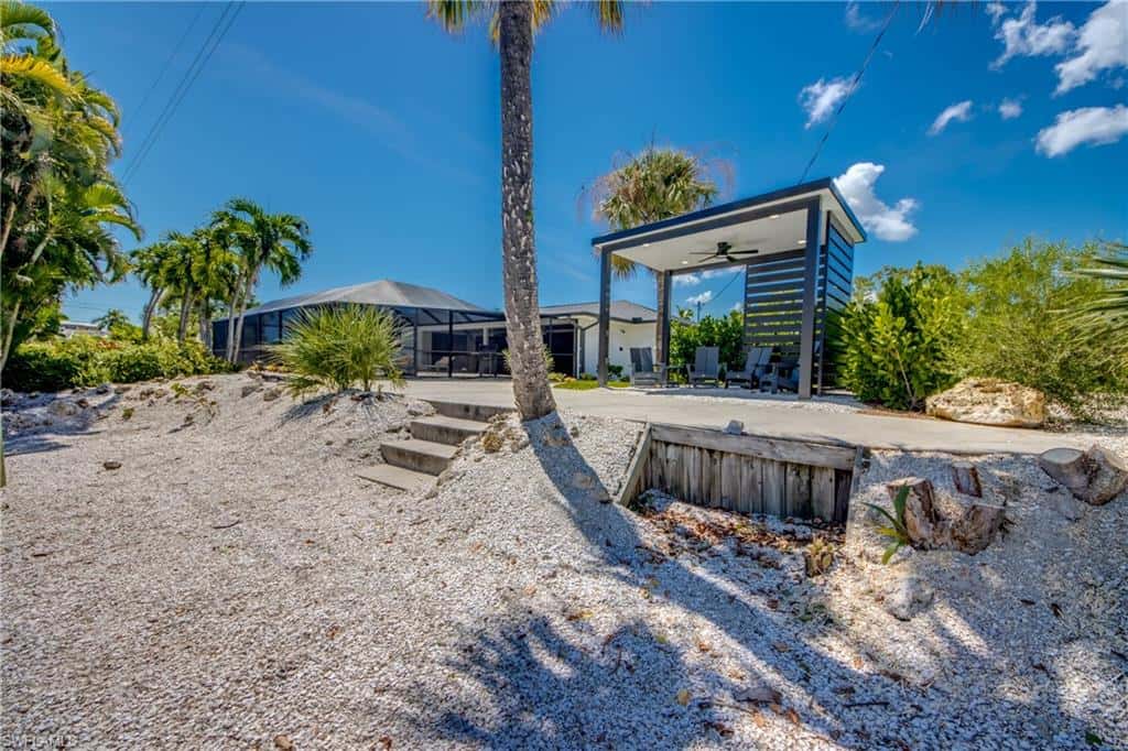 1022 Lindgren Blvd, Sanibel, photo 31