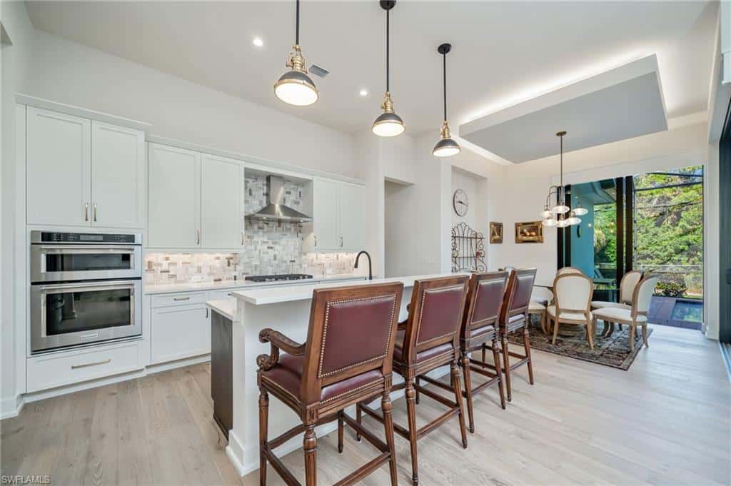 2943 Coco Lakes Dr, Naples, photo 9