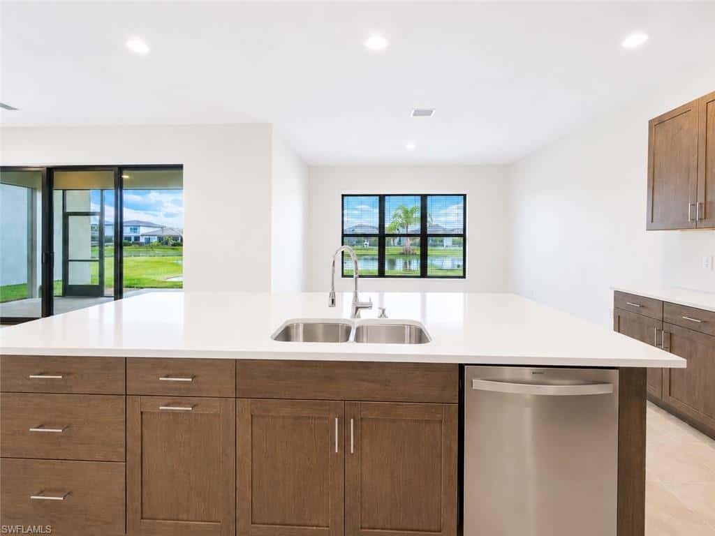 20921 Thistle Leaf Ln, Estero, photo 10
