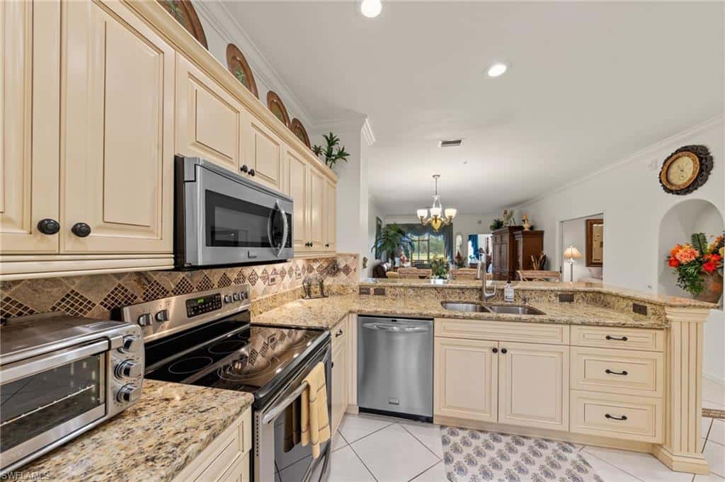 8239 Parkstone Pl #102, Naples, photo 12
