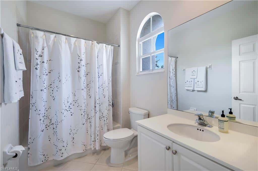 15040 Sterling Oaks Dr, Naples, photo 24