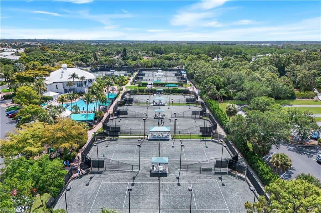 15040 Sterling Oaks Dr, Naples, photo 34