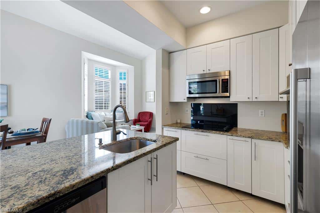 15040 Sterling Oaks Dr, Naples, photo 37