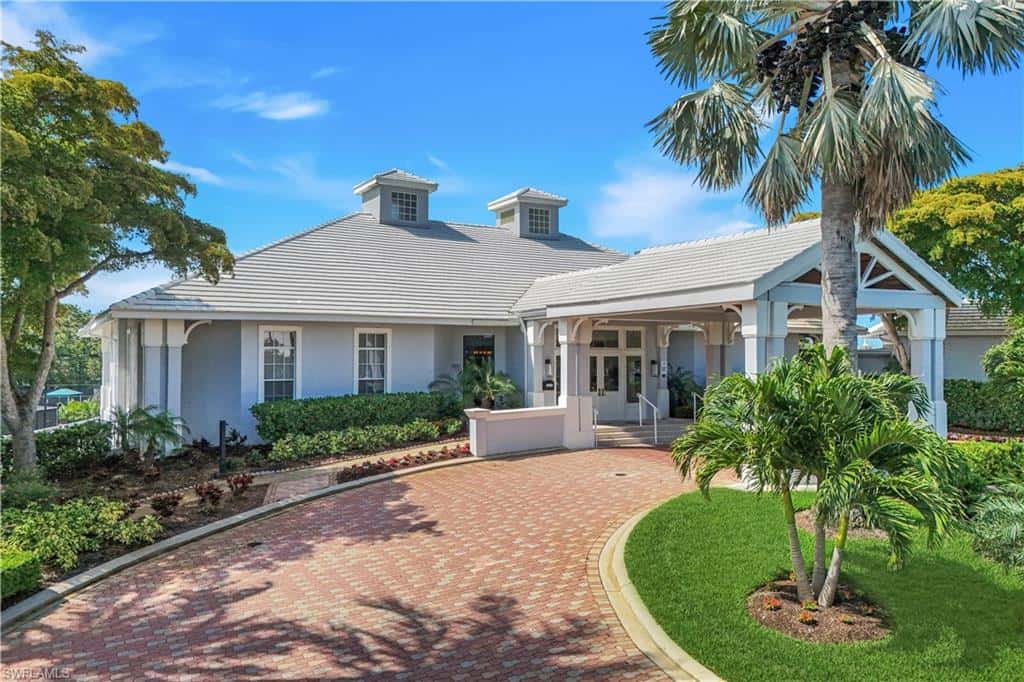 15040 Sterling Oaks Dr, Naples, photo 31