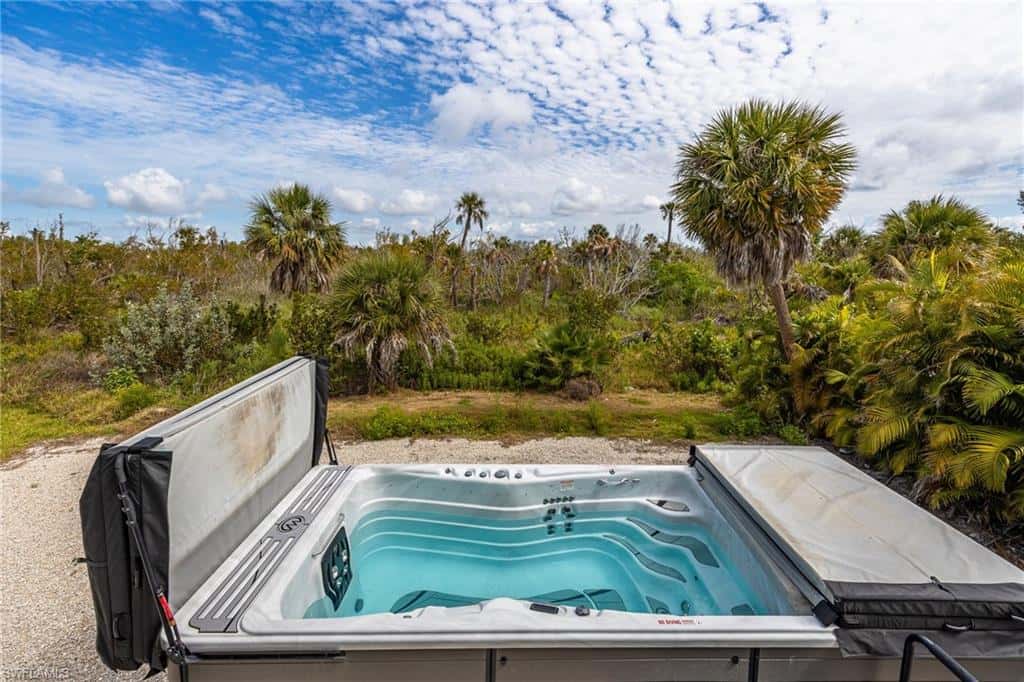 261 Donora Blvd, Fort Myers Beach, photo 27