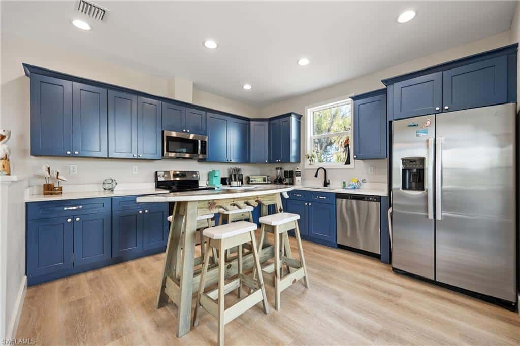 261 Donora Blvd, Fort Myers Beach, photo 12