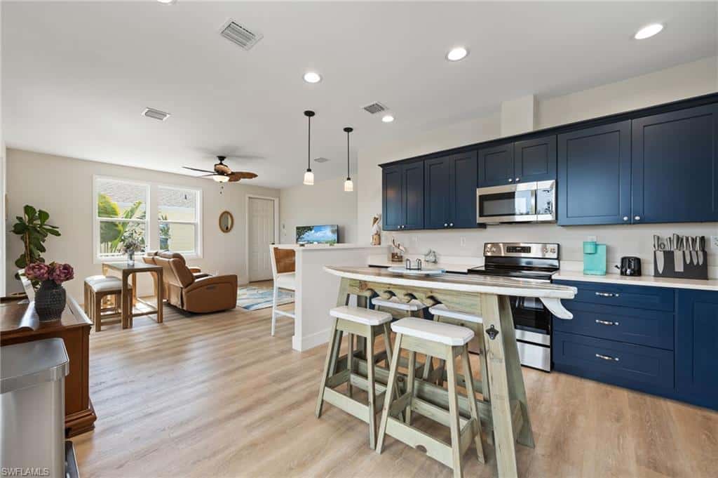 261 Donora Blvd, Fort Myers Beach, photo 14