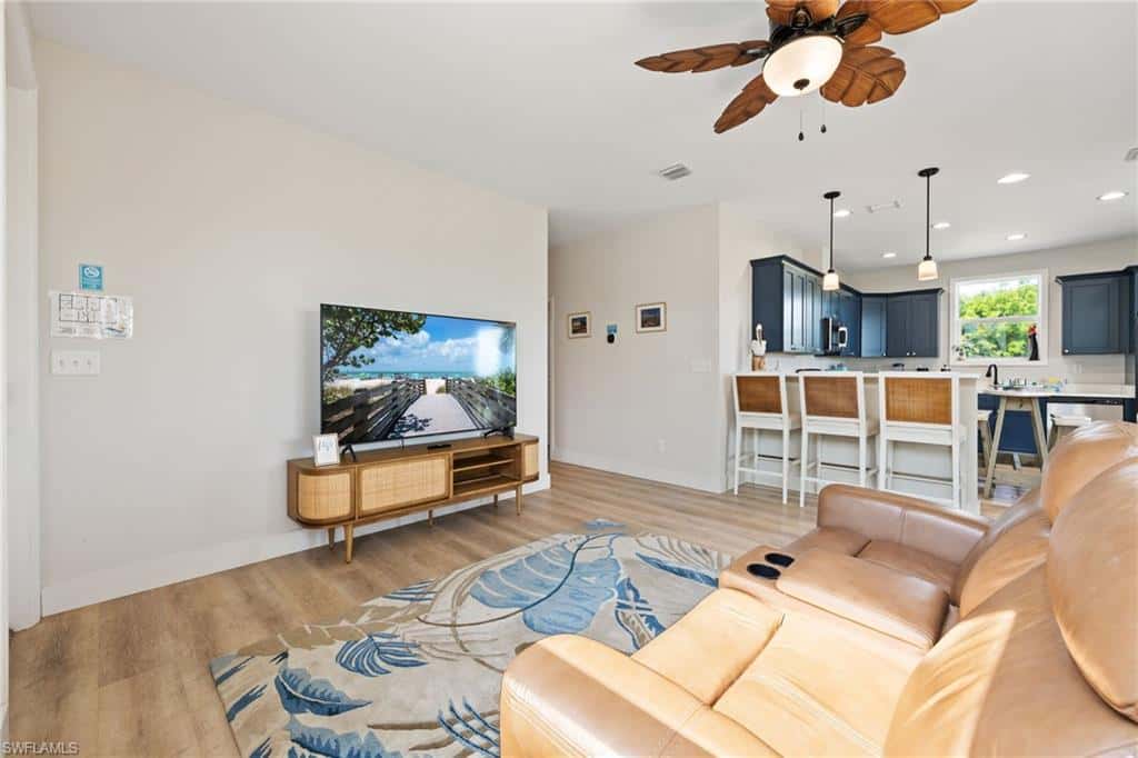 261 Donora Blvd, Fort Myers Beach, photo 8