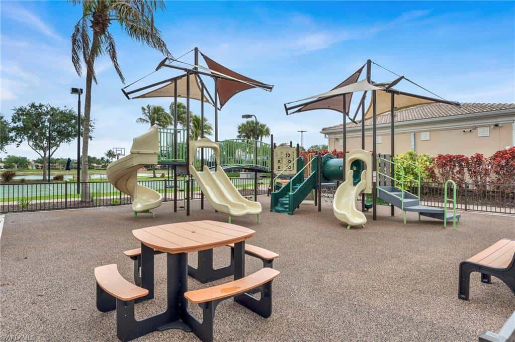 7558 Garibaldi Ct, Naples, photo 29