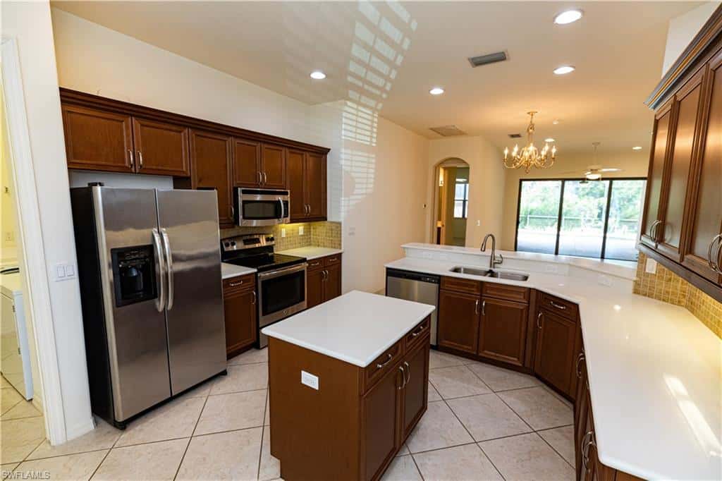 11108 Esteban Dr, Fort Myers, photo 4