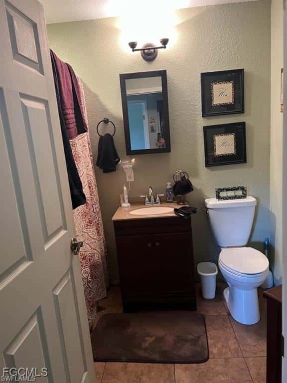 826 B Rd, Labelle, photo 13
