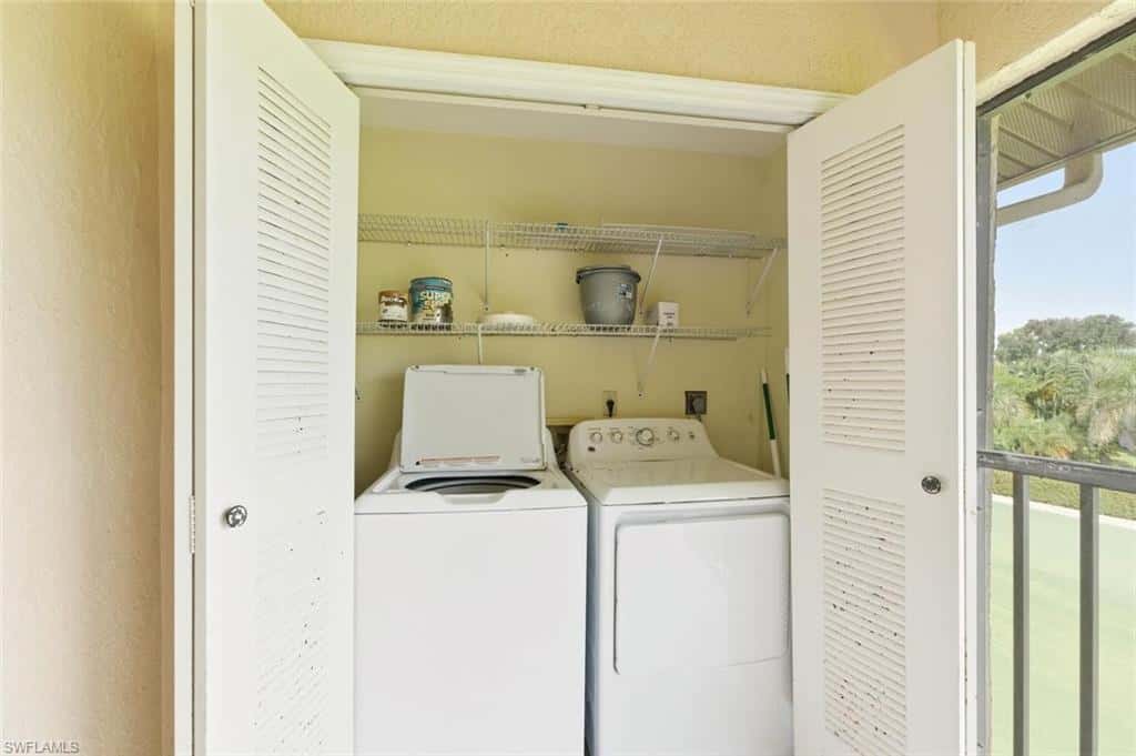 7380 Saint Ives Way #1305, Naples, photo 26
