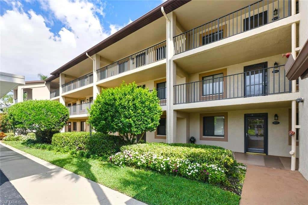 7380 Saint Ives Way #1305, Naples, photo 7