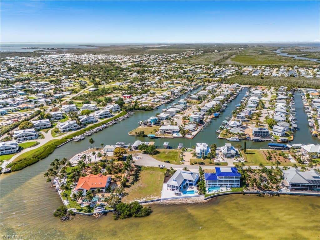 2096 Macadamia St, St. James City, photo 46