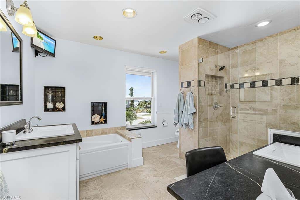 2096 Macadamia St, St. James City, photo 32