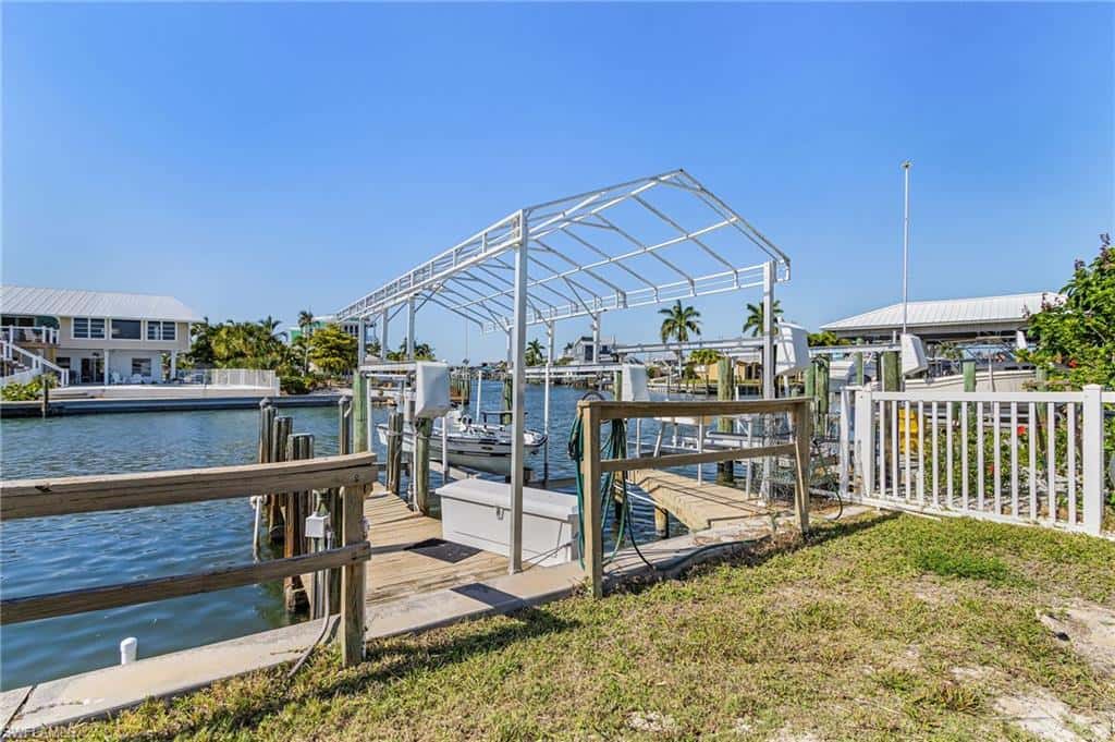 2096 Macadamia St, St. James City, photo 42