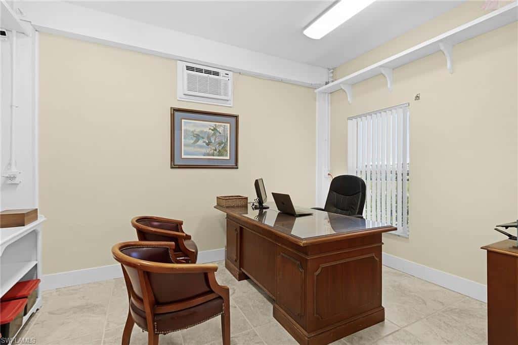 2096 Macadamia St, St. James City, photo 4
