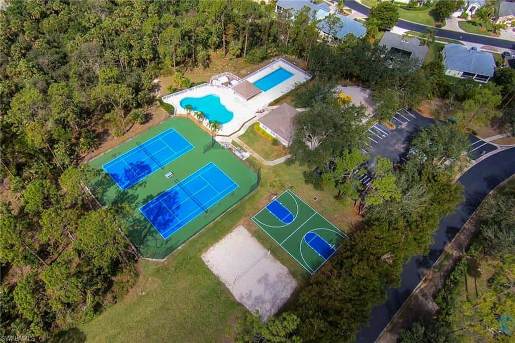 912 Briarwood Blvd, Naples, photo 26