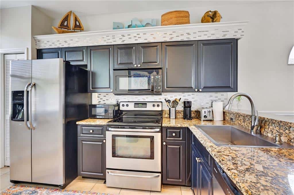 912 Briarwood Blvd, Naples, photo 5