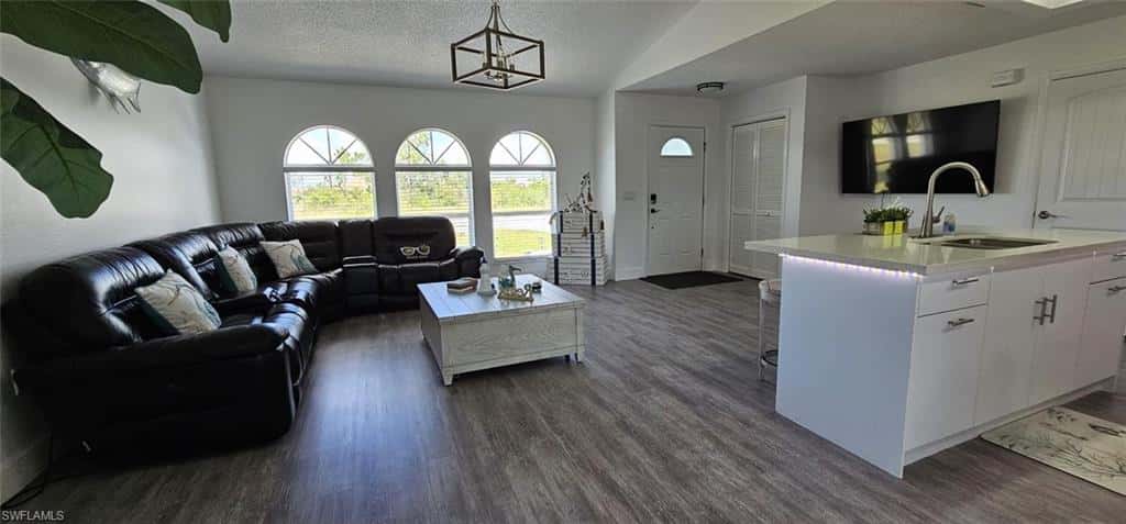15073 Ingraham Blvd, Port Charlotte, photo 4