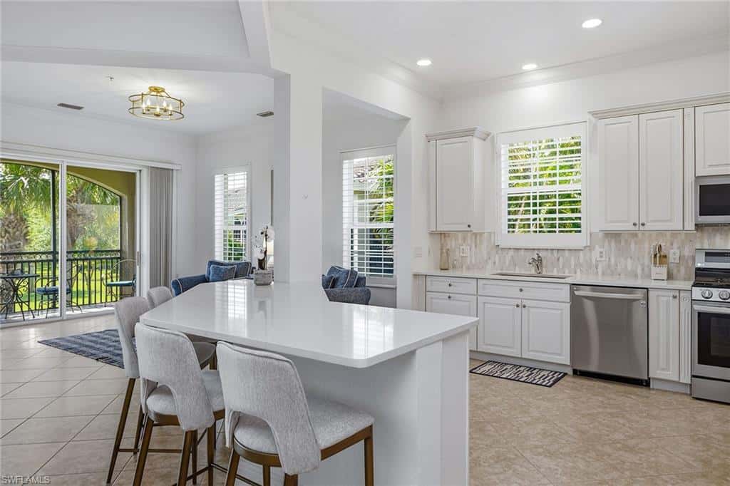3176 Serena Ln #202, Naples, photo 7