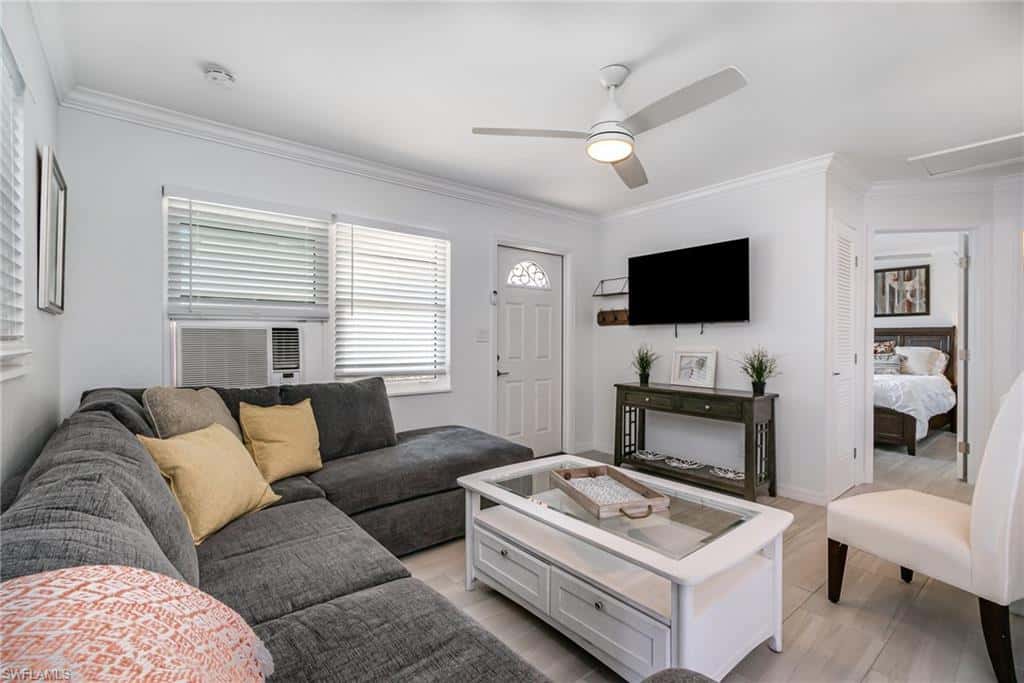 4818 Regal Dr, Bonita Springs, photo 7