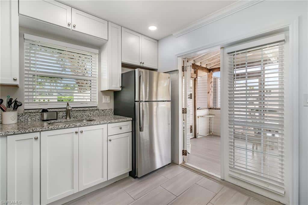 4818 Regal Dr, Bonita Springs, photo 9