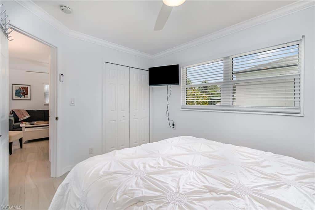 4818 Regal Dr, Bonita Springs, photo 11
