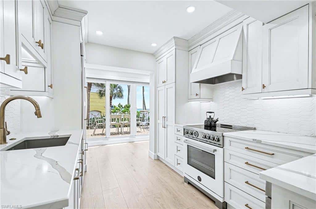 1851 Gulf Shore Blvd #4, Naples, photo 10