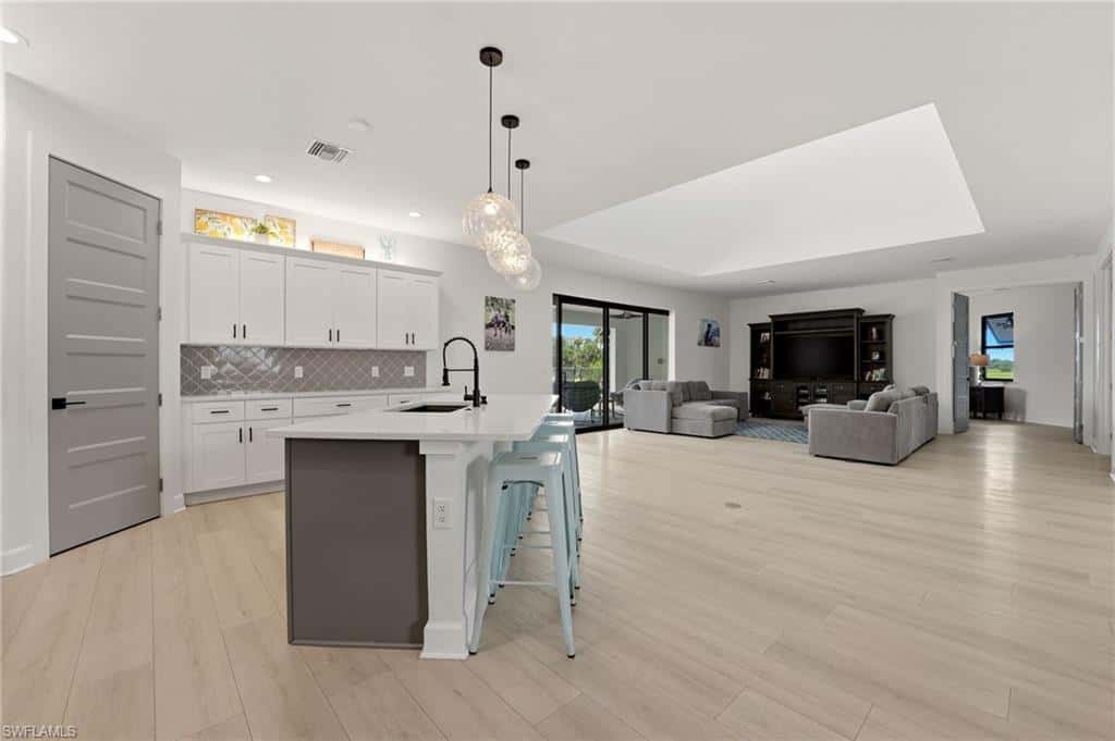 22833 Yellow Button Ln, Alva, photo 10