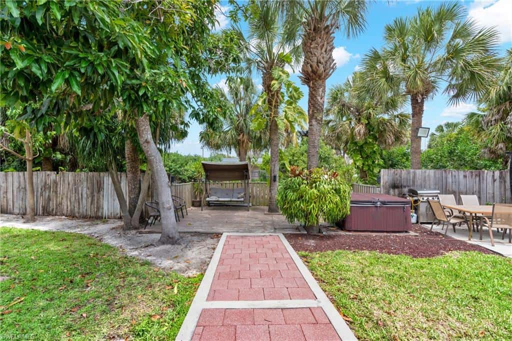 4587 25th Ct, Naples, photo 37