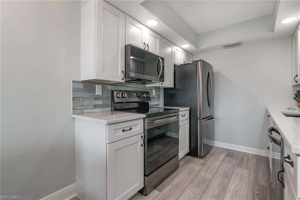 898 Buttonwood Dr #105, Fort Myers Beach, photo 12