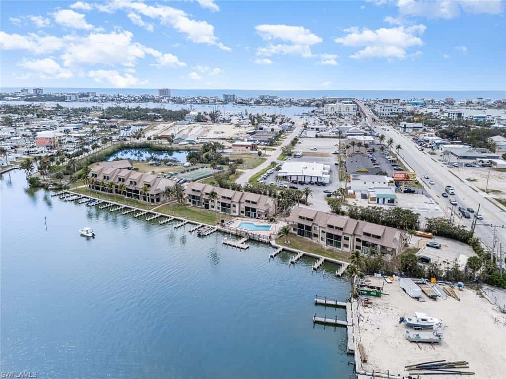 898 Buttonwood Dr #105, Fort Myers Beach, photo 32