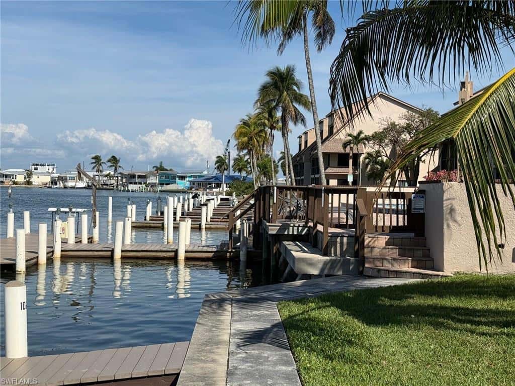 898 Buttonwood Dr #105, Fort Myers Beach, photo 28