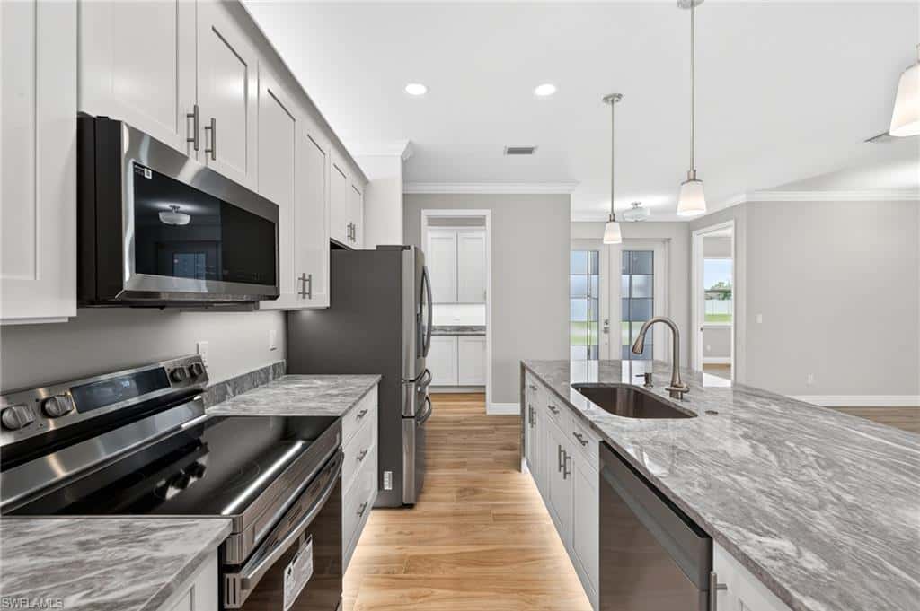 1912 24th Ter, Cape Coral, photo 12