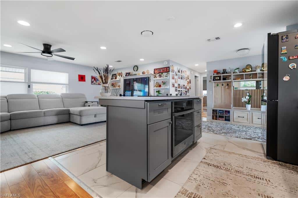 58 Le Mans Dr, Naples, photo 17