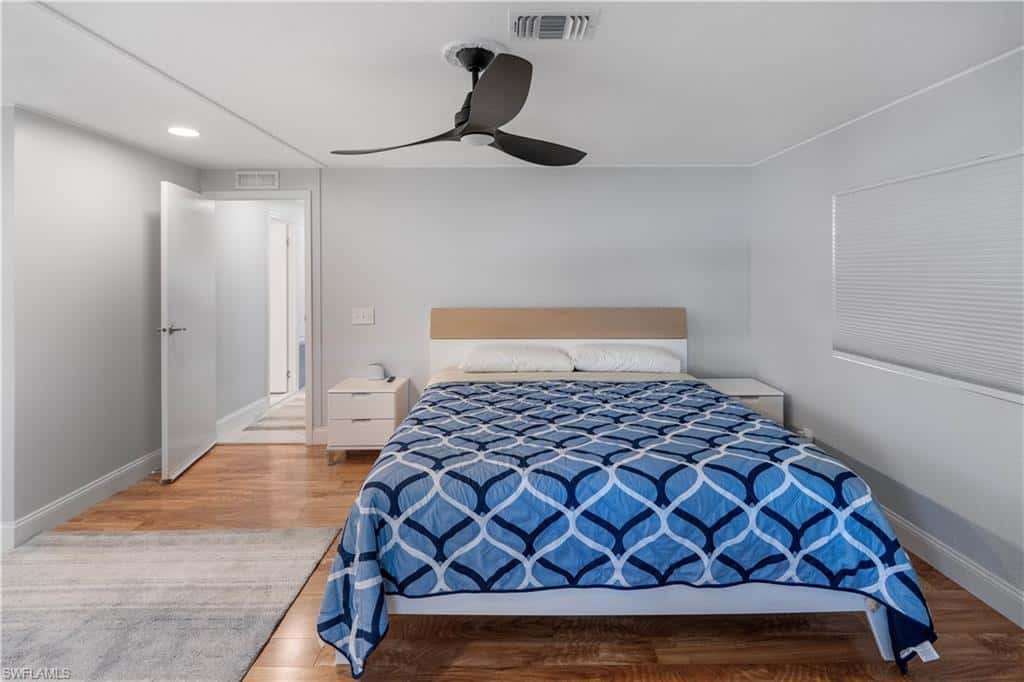 58 Le Mans Dr, Naples, photo 32