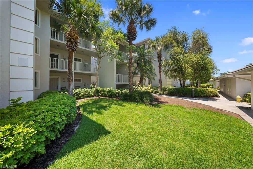 760 Waterford Dr #101, Naples, photo 8
